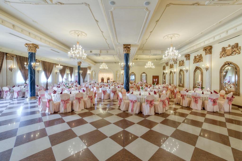 Hotel Krolewski Janow Lubelski Exterior photo